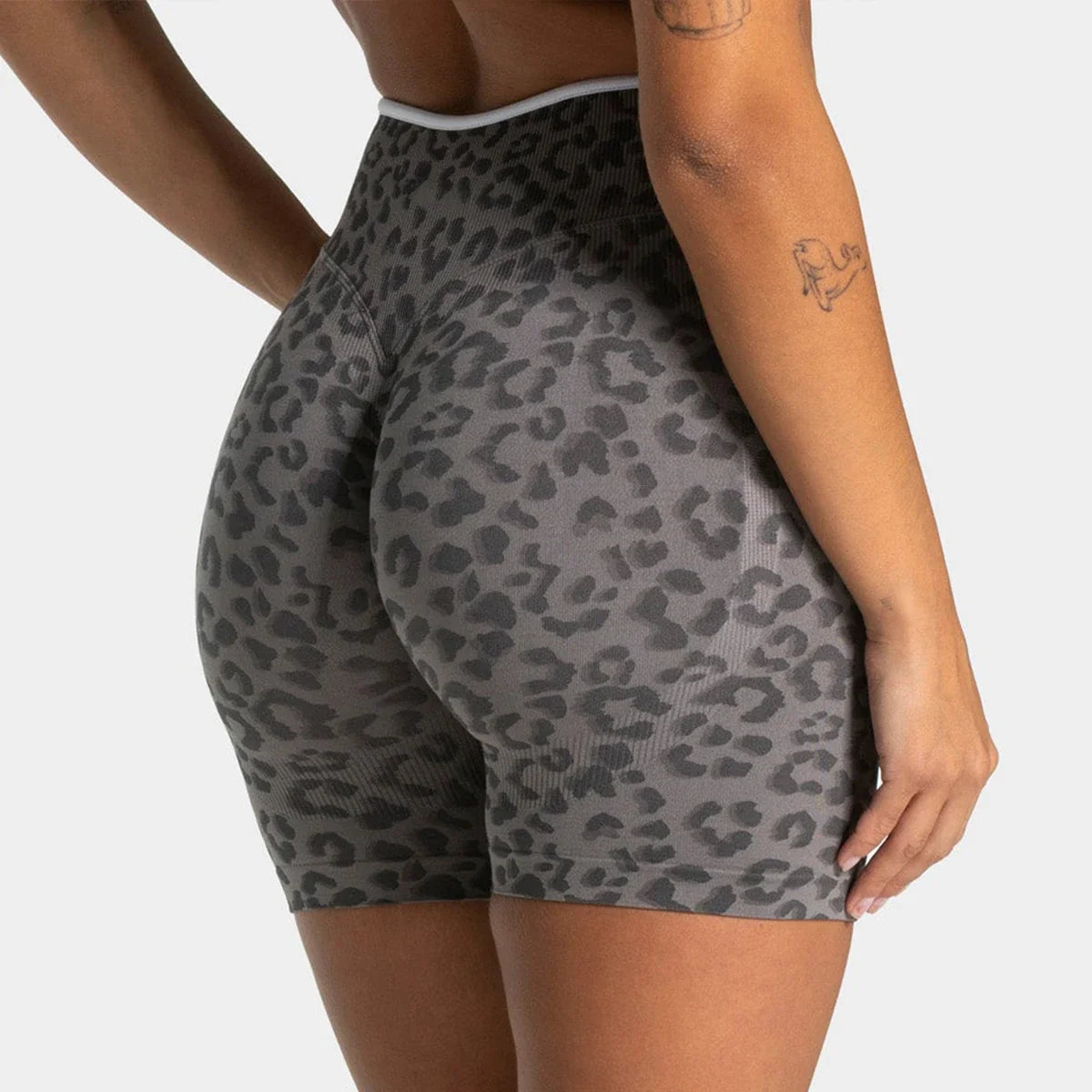 Leopard Print Color Block Yoga Shorts, High Waist Stretch Athletic Workout Shorts for Women, Casual Sports Gym Leggings